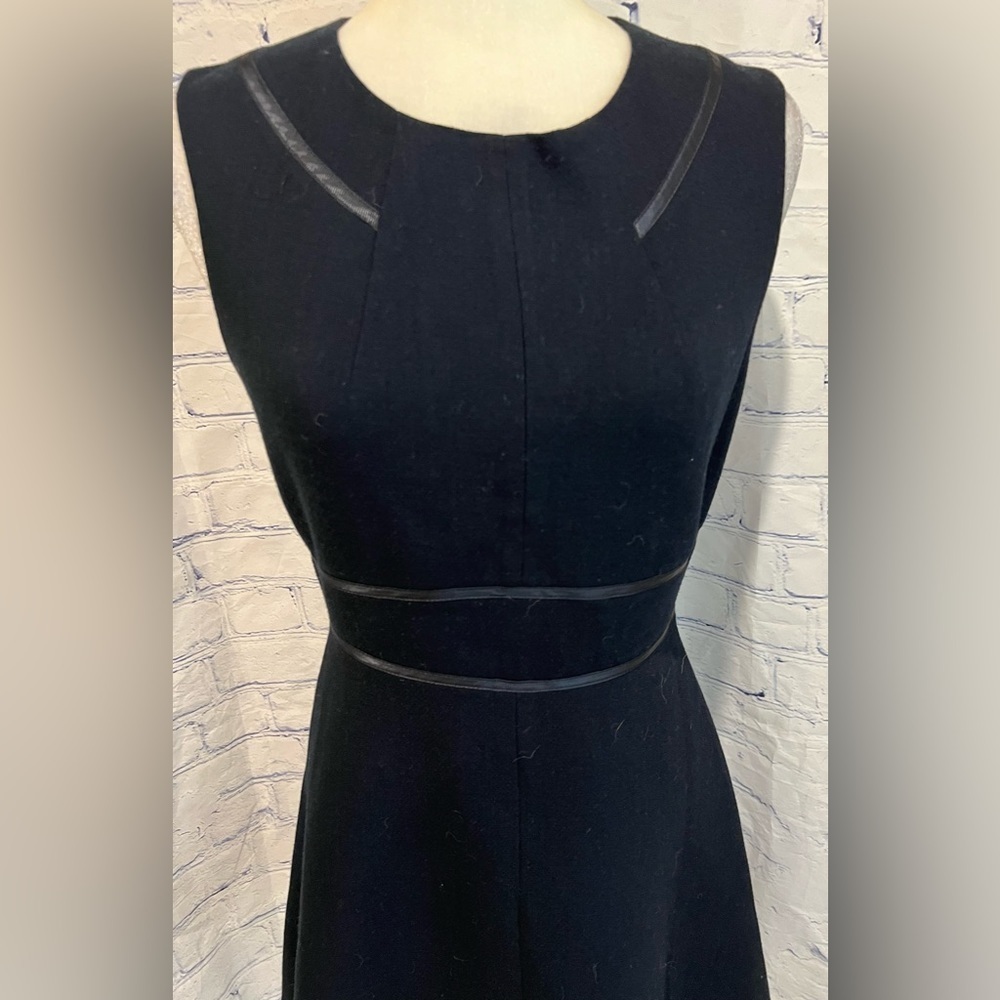 Tara Jarmon wool blend black Zip Back Sleeveless a line dress size 38/6 - Picture 2 of 8